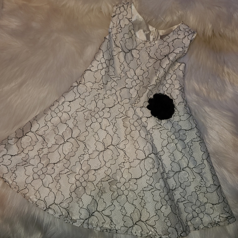 Little girls dress